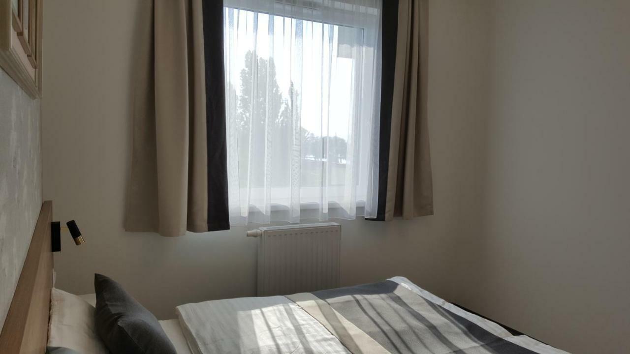 Lelle Resort Cb34 Балатонлеле Екстериор снимка