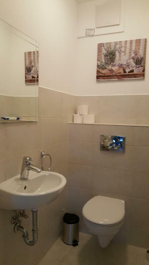 Lelle Resort Cb34 Балатонлеле Екстериор снимка
